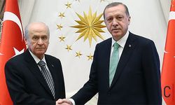 Bahçeli, Erdoğan'ın Çağrısıyla DEM Partili Vekillerle Tokalaştı