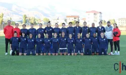 Yüksekova Spor Kulübü Kadın Futbol Takımı, Pazar Günü Taraftarını Bekliyor