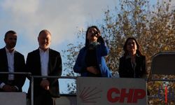 Esenyurt'ta Kayyım Rejimine Karşı Direniş: DEM Parti ve CHP Ortak Miting Düzenledi