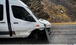 Hakkari'de Yolda Dökülen Yakıt Can Aldı: İkinci Kaza İle 5 Yaralı!