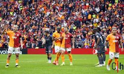 Galatasaray, Samsunspor’u 3-2 Yenerek Liderliğini Sürdürdü