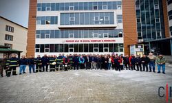 Hakkari’de Afet Tatbikatı: Deprem Anı ve Yangın Güvenliği Eğitimi Tamamlandı