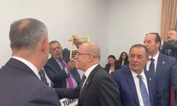 CHP’li Ocaklı, Bakan Şimşek’i Abaküsle Karşıladı: “TÜİK Hesap Yapmayı Bilmiyor”