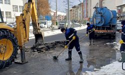 Gece Boyunca Süren Çalışmalarla Hakkari’de Altyapı Sorunları Çözüldü