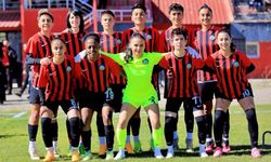 Yüksekova Spor Kadın Futbol Takımı, Sakarya Spor’u Ağırlıyor