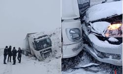 Başkale'de Zincirleme Kazalar Yolu Saatlerce Kapattı