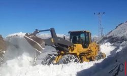 Hakkari'de Ekipler Seferber Oldu: Tüm Yollar Açıldı