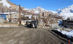 Hakkari'de Yağmurla Gelen Zorluklar Aşıldı, Yollar Yeniden Açıldı