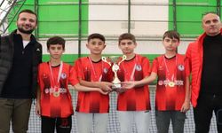 Hakkari’de 34 Okul ve 140 Sporcu Tenis Kortunda Buluştu