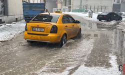 Kar Eriyişi Felakete Döndü: Cadde ve Sokaklar Sular Altında