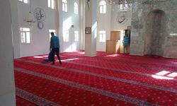 Hakkari Denetimli Serbestlik Müdürlüğü’nden Camii ve Taziye Evleri Temizliği