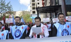 Hakkari'de Skandal Olay! Öğretmene Şiddet ve Tehdit Tepki Çekti