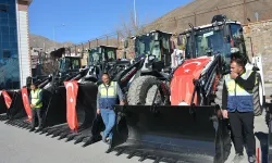 Hakkari İl Özel İdaresi'ne 60 Milyon TL Değerinde 11 Yeni Araç Kazandırıldı