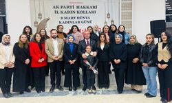 AK Parti Hakkari Kadın Kolları’ndan ‘Kardeşlik İftarı’ Programı