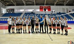 Hakkari Genç Kadın Voleybol Takımı, İl Birincisi Oldu