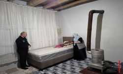 Başkan Aydoğdu Hakkari’de İki Aileye Hasta Yatağı Desteğinde Bulundu