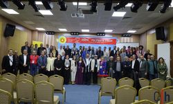 Kürt yazarlar: Çözüm için Kürtçe resmi dil statüsüne kavuşturulmalı