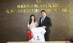Hakkâri’de Öğrencilerin Sanatsal Başarılarına Anlamlı Tebrik