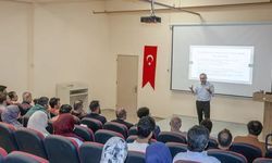 “Tanrı ve Felsefe” Konferansı Hakkari Üniversitesi’nde Yoğun İlgi Gördü