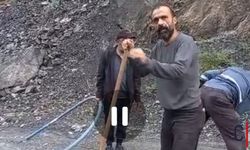 Hakkari’de Köylüler Kazma ve Küreklerle Yollarını Onarıyor