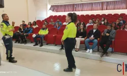 Hakkari Üniversitesi’nde Trafik Haftası Etkinliği: Farkındalık Semineri