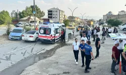 Hakkari'de Meydana Gelen Trafik Kazasında 5 Kişi Yaralandı