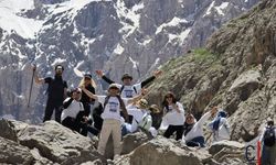 Hakkari’de Gençlik Festivali Kapsamında Doğa Yürüyüşü