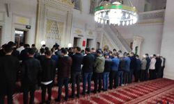 Dua ve Dayanışma Sabahı: Gençler Filistin İçin Saf Tuttu