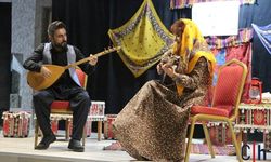 Hakkari'de Sahne Öğretmenlerin, Tiyatro Oyununa Yoğun İlgi