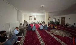 Hakkari’de DEM Parti’den Yoğun Katılımlı Halk Toplantısı