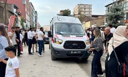 Hakkari'de 1 Yaşındaki Bebeği Heimlich Manevrasıyla Kurtardı