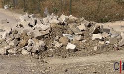Hakkari Yüksekova TOKİ Konutları Moloz Yığınlarıyla Kaplandı