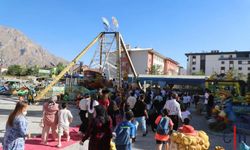 Hakkari’de Luna Park Biletleri Ucuzladı