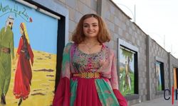 Kürt Tarihi ve Edebiyatının Portrelerini Duvarlara Nakşetti