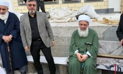 Hakkari’de Menzil Şeyhine yoğun ilgi