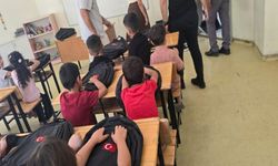 “Bu Çantada İyilik Var” Kampanyası Hakkari'de Minik Kalpleri Sevindirdi