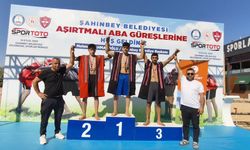 Hakkarili Sporculardan Aba Güreşi Şampiyonasında Madalya Yağmuru