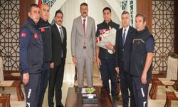 Hakkari Valisi Ali Çelik’ten İtfaiye Haftası Kutlaması