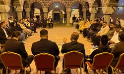 Hakkari Meydan Medresesinde: “Çay Bizden, Sohbet Sizden” Etkinliği