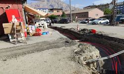 Hakkari Gazi Mahallesi’nde Elektrik Akışı Yeraltından Sağlanacak