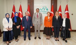 AK Parti Kadın Kolları Heyetinden Hakkâri Valisi Ali Çelik’e Ziyaret