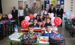 Vali Çelik’den Bin 500 Öğrenciye Çanta ve Kırtasiye Desteği