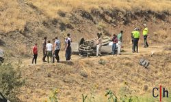 Hakkari’de Kaza: Araç Takla Attı, 3 Kişi Ağır Yaralandı