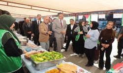 Hakkari’de İHH’dan Filistin ve Gazze İçin “Hayır Çarşısı”