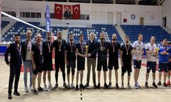 Hakkari’de Kamu Spor Oyunları’nda Nefes Kesen Voleybol Finali