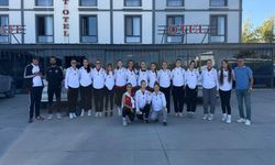 Hakkari’nin Kadınları Voleybol Sahasında Tarih Yazıyor