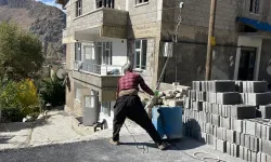 Hakkari'de Yıllardır Açılmayan Yol Mahalleliyi Mağdur Ediyor