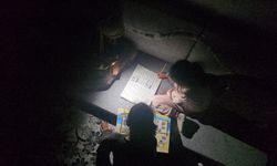 Hakkari’de Karanlıkta Ders: Akbay Ailesi Elektrik İstiyor
