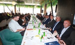 Hakkari Valisi Ali Çelik Muhtarlarla Bir Araya Geldi