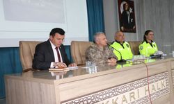 Hakkari’de Sürücülere Trafik Bilgilendirme Eğitimi